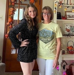 Meet your Posher, Joni